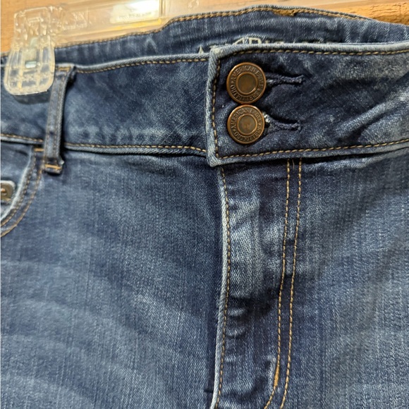 American Eagle Outfitters Dark Blue Artist Flare Jeans Size 20 - Picture 2 of 6